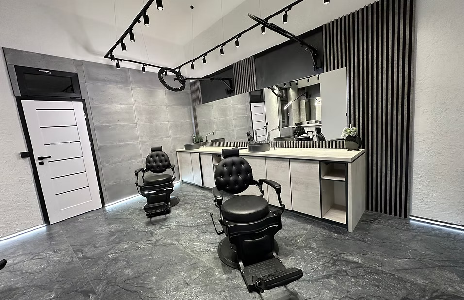 Interiér Glow Up Barber Shop